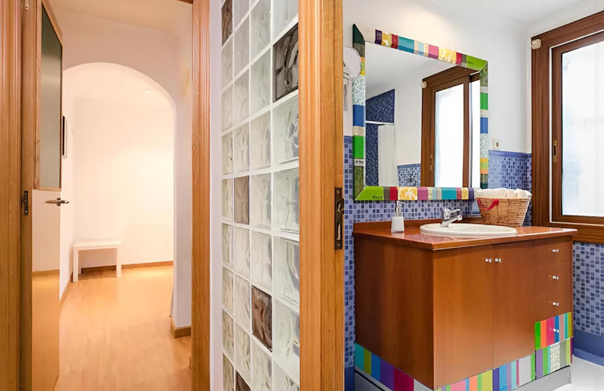 Ferienwohnung Acogedor Piso En Barcelona Exterior foto