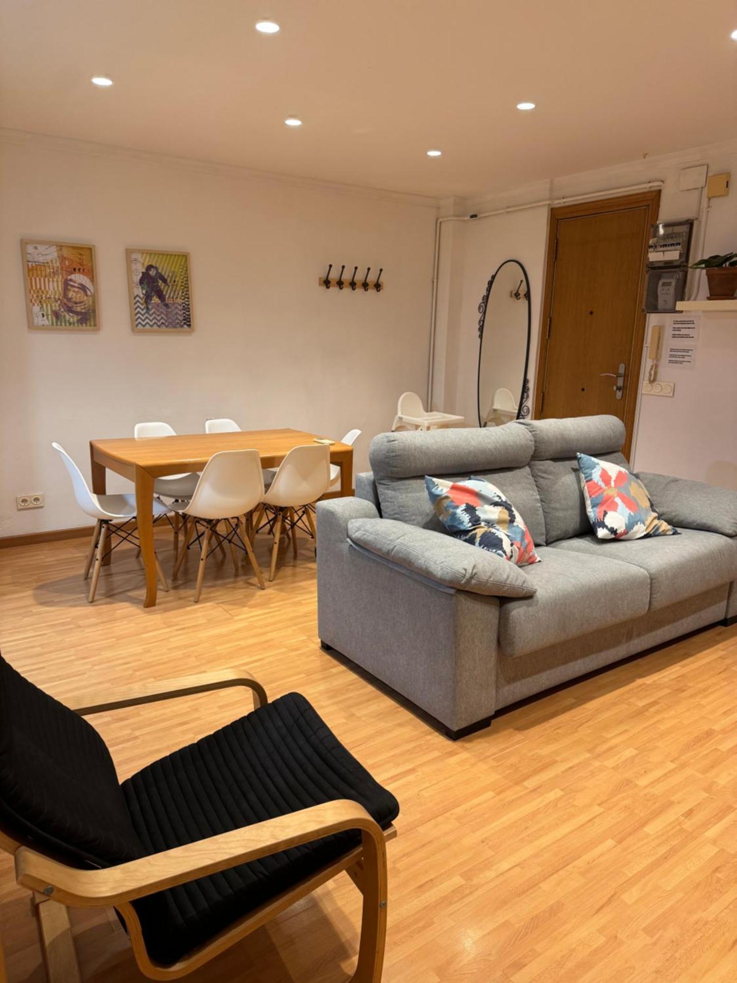 Ferienwohnung Acogedor Piso En Barcelona Exterior foto