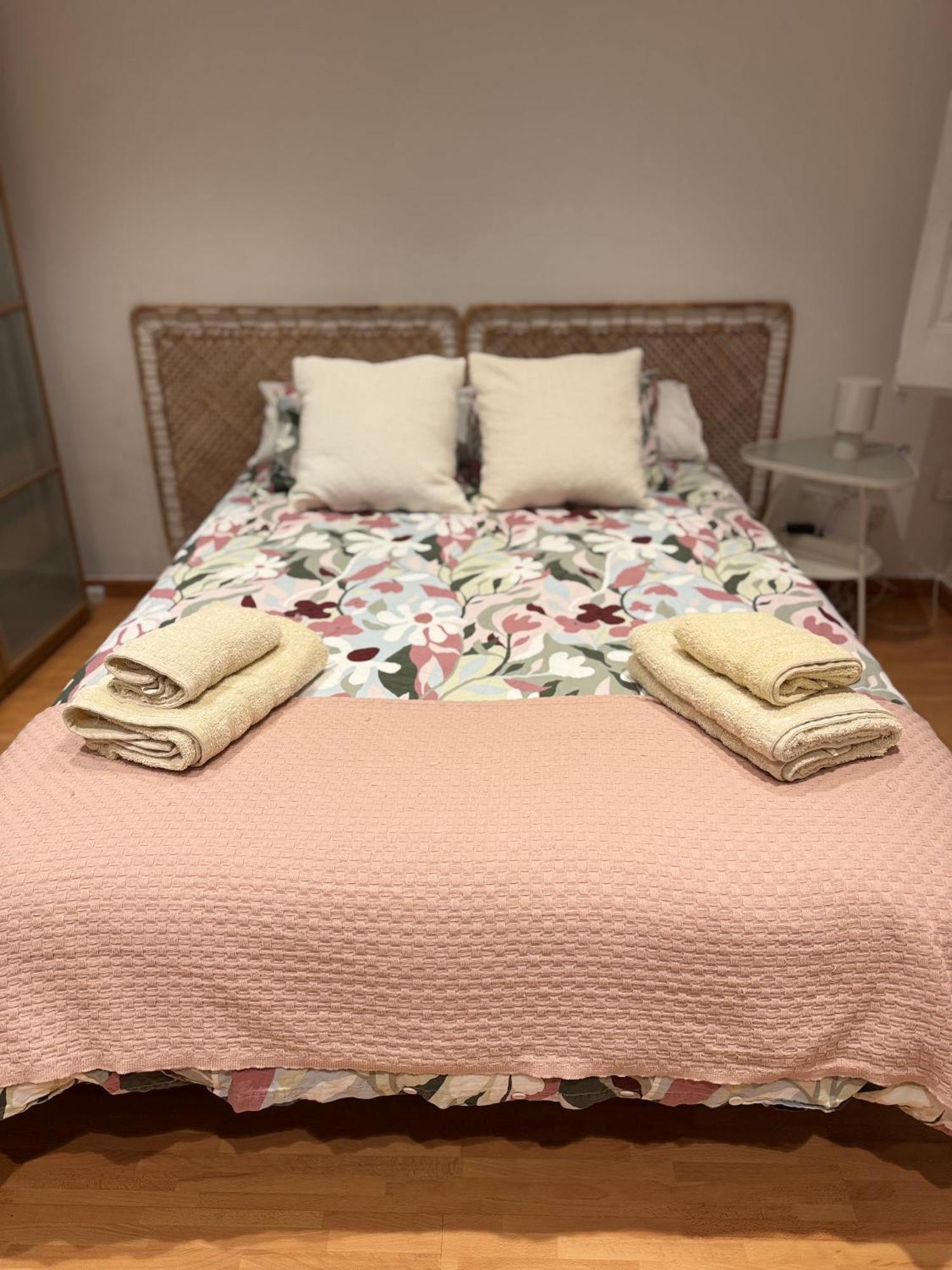 Ferienwohnung Acogedor Piso En Barcelona Exterior foto