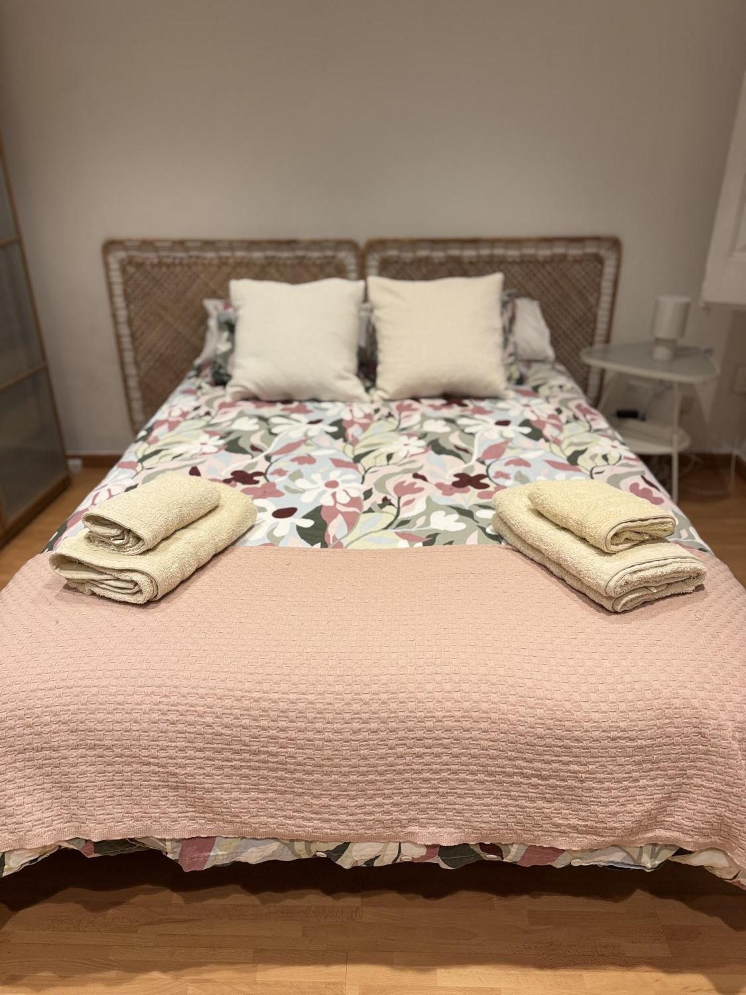 Ferienwohnung Acogedor Piso En Barcelona Exterior foto
